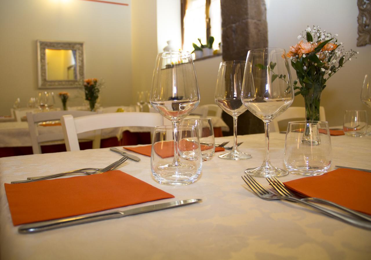 Il Borgo Ristorante Pizzeria Camere Acquapendente Exterior photo