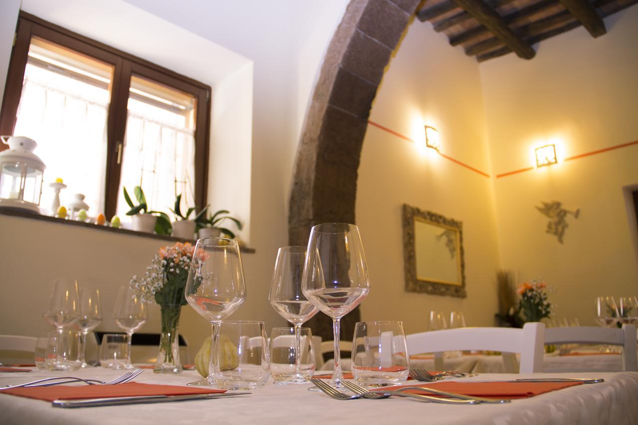 Il Borgo Ristorante Pizzeria Camere Acquapendente Exterior photo